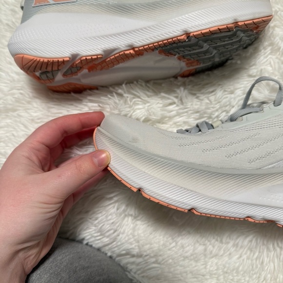 Women’s Altra FWD VIA Running Shoe - Picture 9 of 10